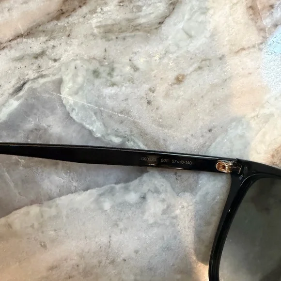GUCCI sunglasses - Picture 5 of 6